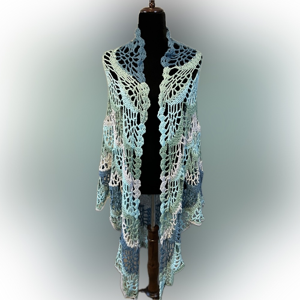 Pickles & Stitch Ocean Dream Crochet Shawl size OS - Picture 2 of 7